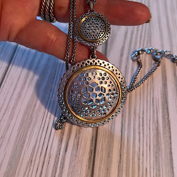 𝗟𝗨𝗖𝗞𝗬 𝗕𝗥𝗔𝗡𝗗 𝗧𝗪𝗢 𝗧𝗢𝗡𝗘 𝗟𝗢𝗡𝗚 𝗕𝗢𝗛𝗢𝗖𝗛𝗜𝗖 𝗡𝗘𝗖𝗞𝗟𝗔𝗖𝗘 - Picture 2 of 12